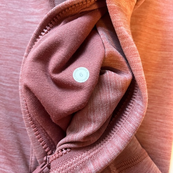 Lululemon Nulu Define Hoodie - Picture 9 of 9